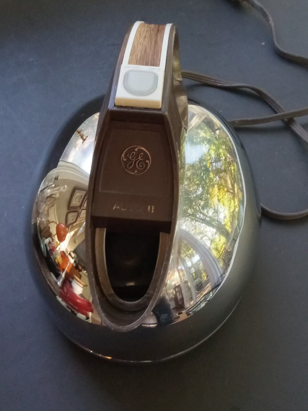 MCM VTG GE Chrome Electric Kettle - Auto Off & Simmer Retro Made in Canada Works